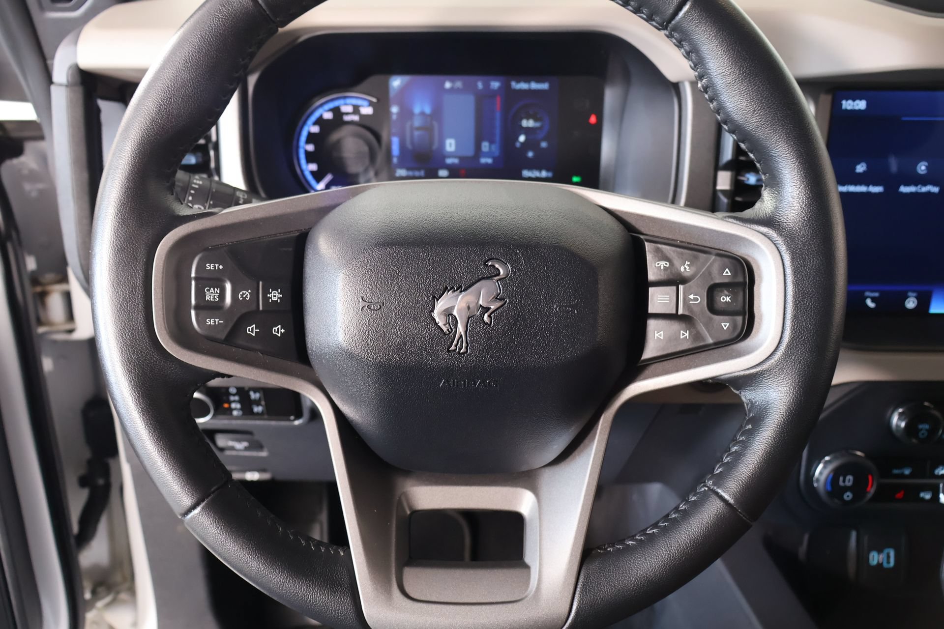 Certified 2024 Ford Bronco Wildtrak AWD/4WD image 3