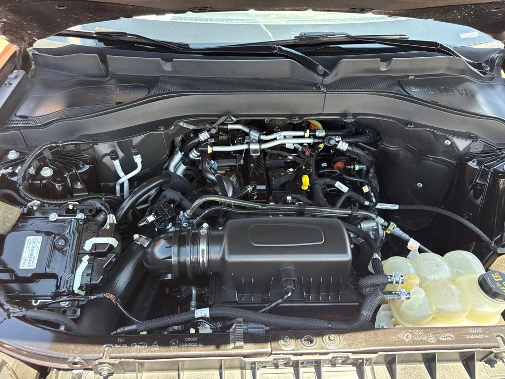 Certified 2022 Ford Explorer XLT RWD image 36