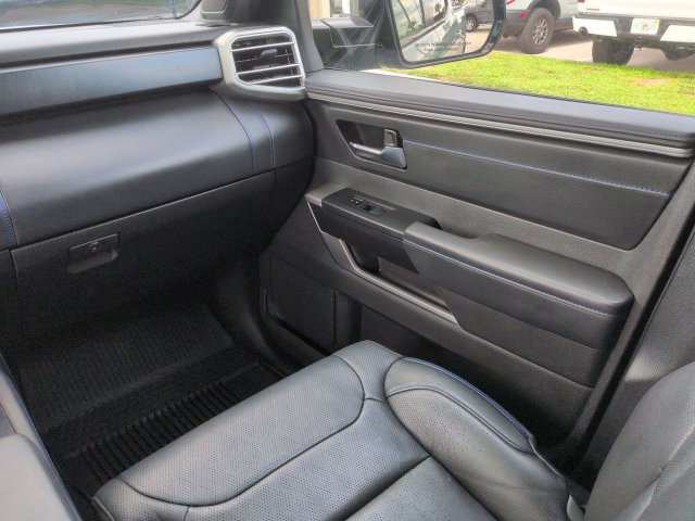 Used 2025 Toyota Tundra Platinum AWD/4WD image 17