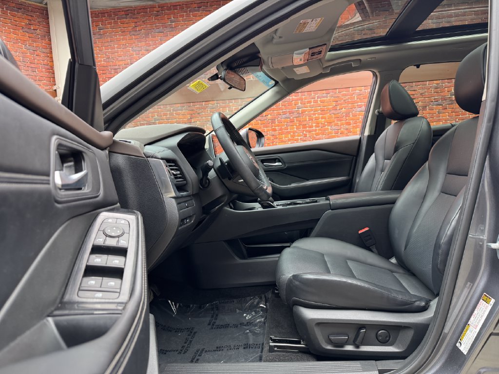 Used 2023 Nissan Rogue SV w/ SV Premium B Package AWD/4WD image 23