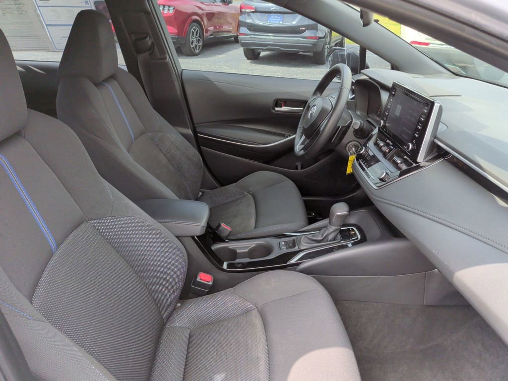 Used 2021 Toyota Corolla SE w/ Carpet Mat Package (TMS) FWD image 16