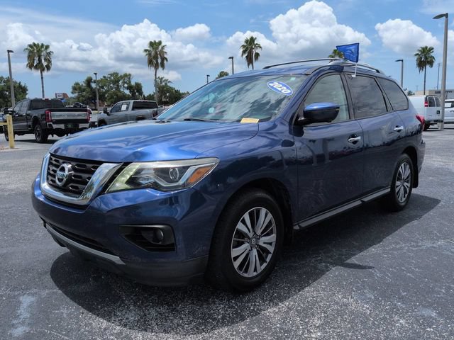 Used 2020 Nissan Pathfinder SL w/ Cargo Package FWD image 9