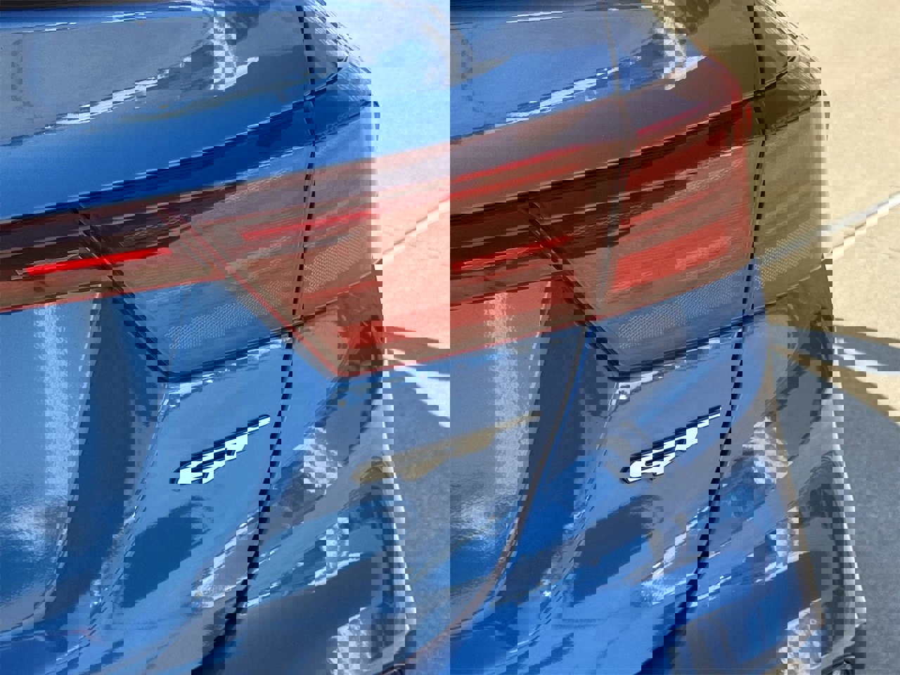 Used 2023 Kia Forte GT image 7