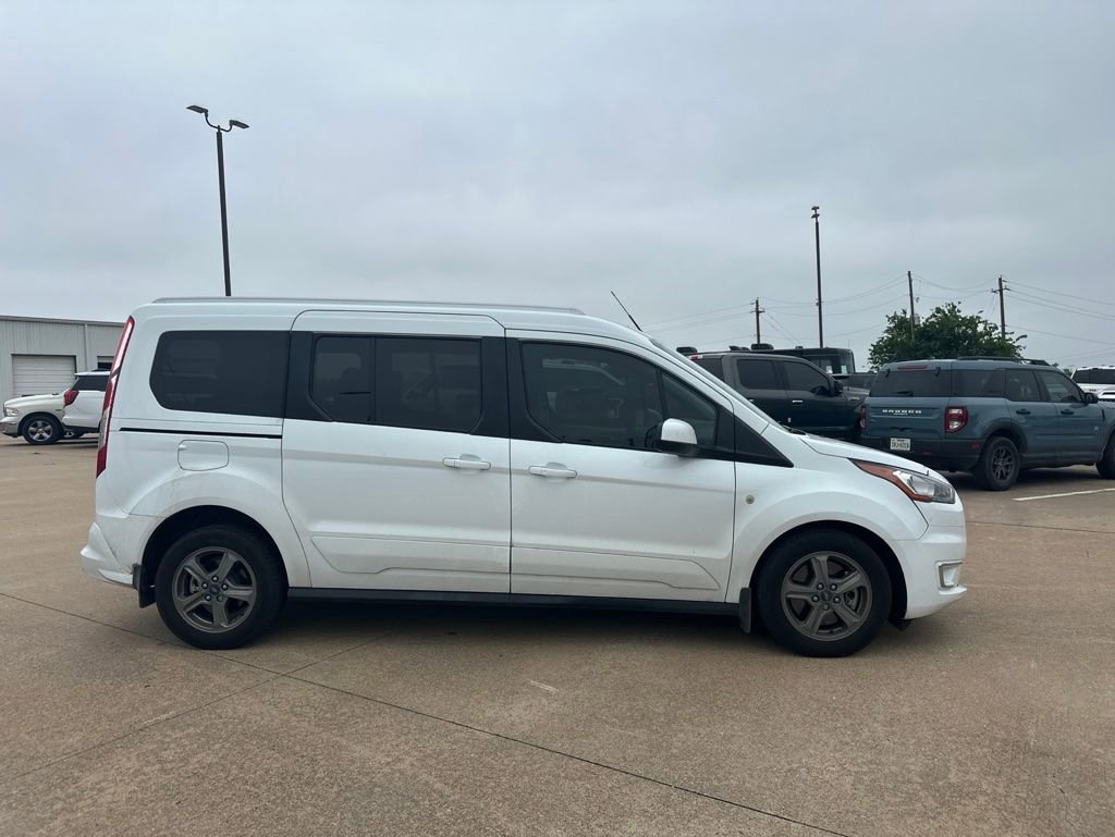 Certified 2023 Ford Transit Connect Titanium FWD image 2