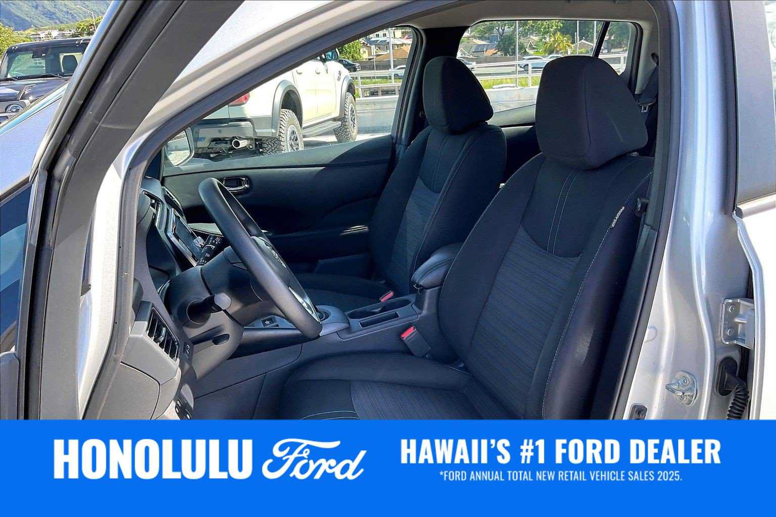 Used 2024 Nissan Leaf S FWD image 11