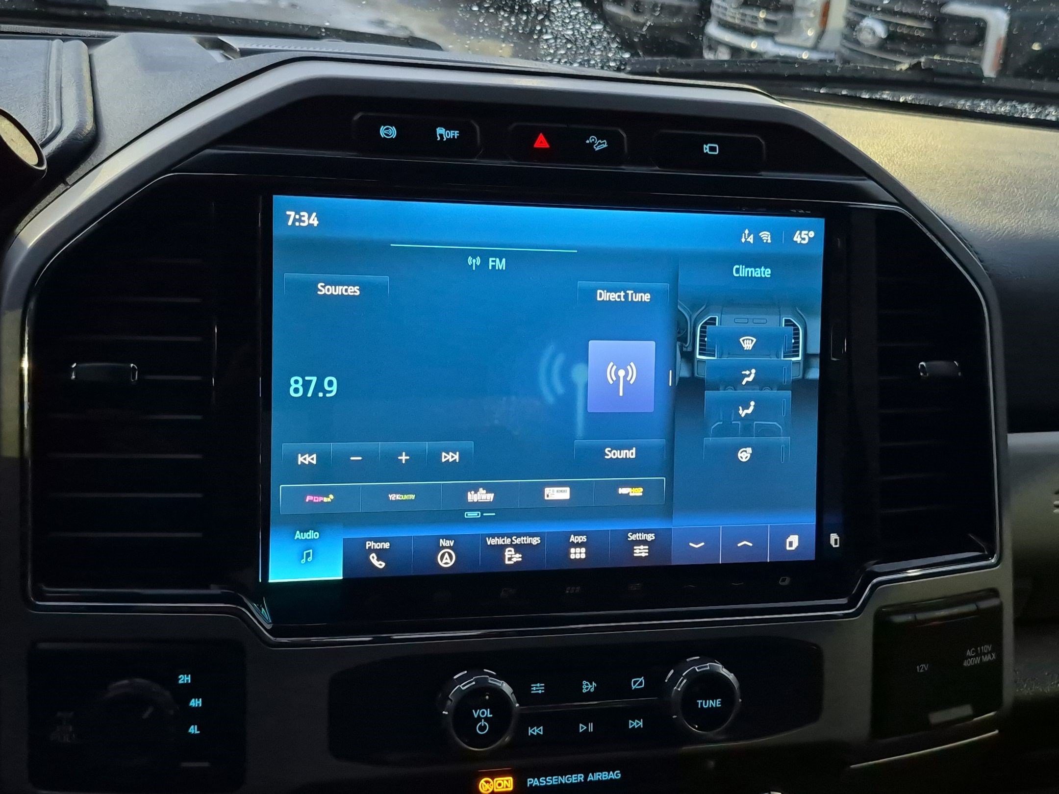Certified 2022 Ford F350 Lariat AWD/4WD image 24