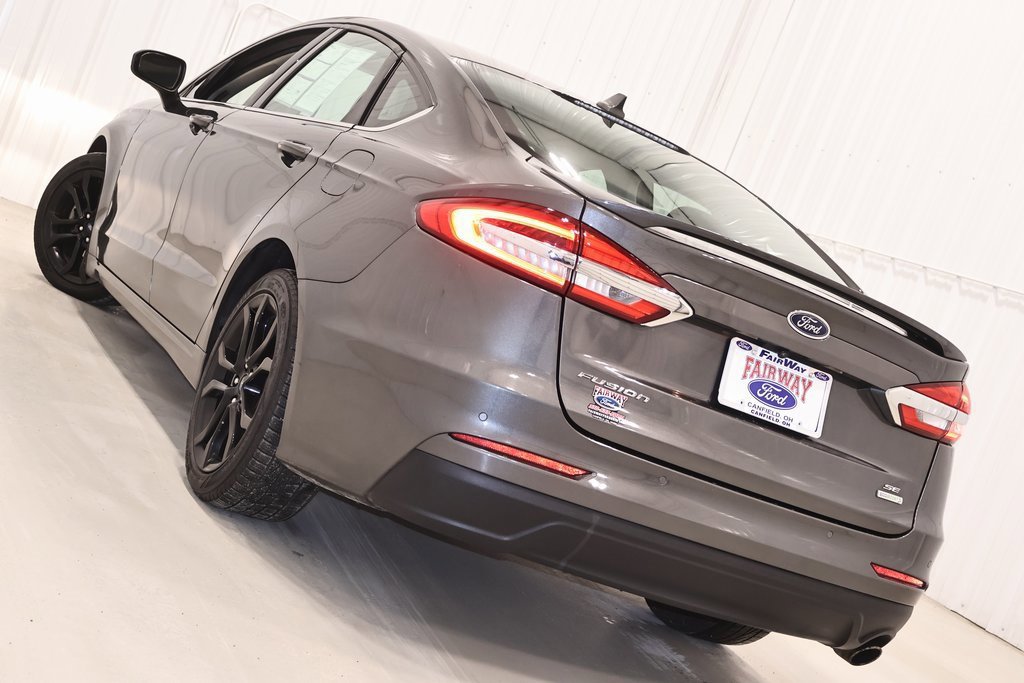 Certified 2019 Ford Fusion SE w/ Equipment Group 151A image 4