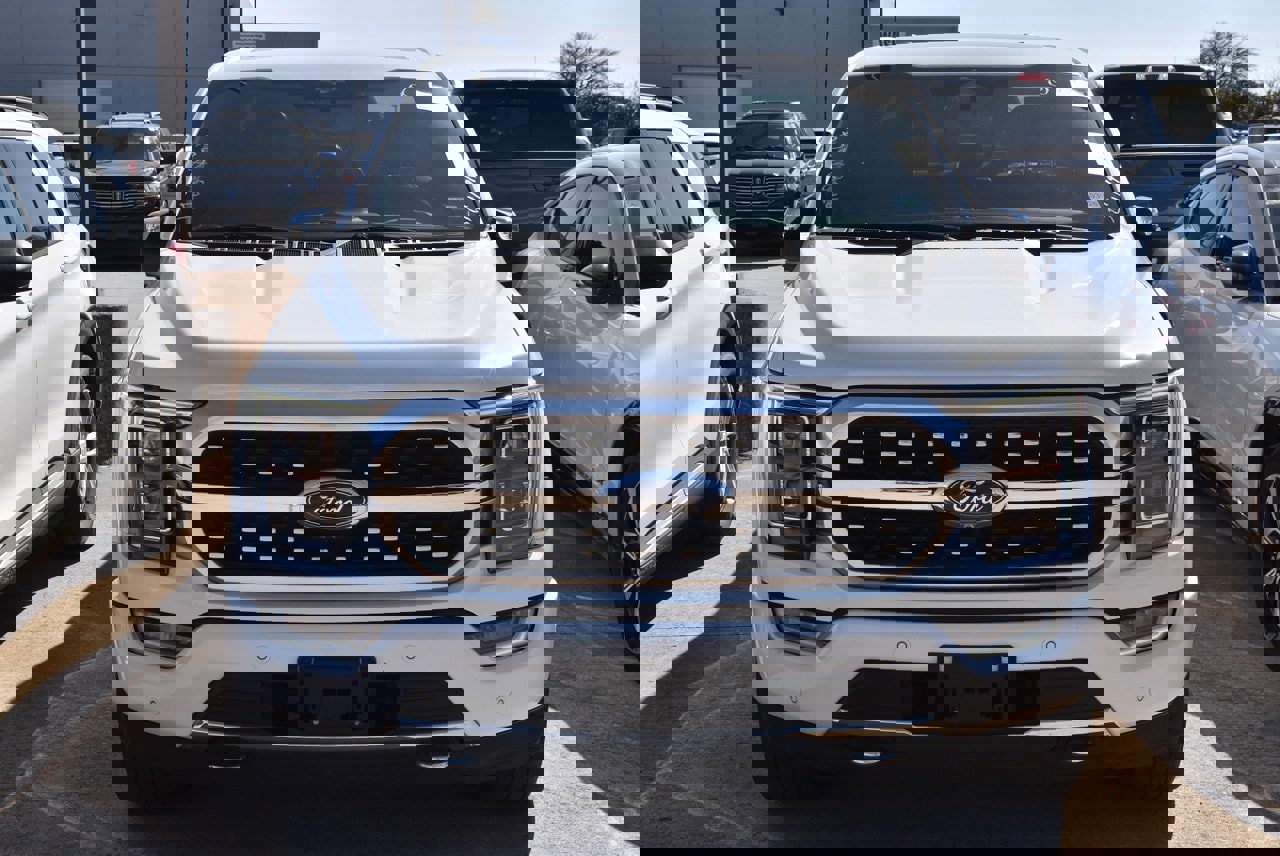 Certified 2023 Ford F150 Platinum w/ Equipment Group 701A High image 3