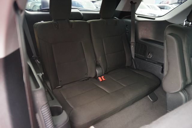 Certified 2022 Ford Explorer XLT RWD image 15