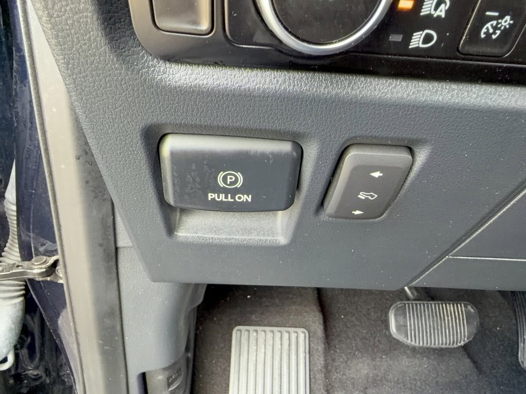 Certified 2023 Ford F150 Raptor w/ Raptor 37 Performance Package image 31