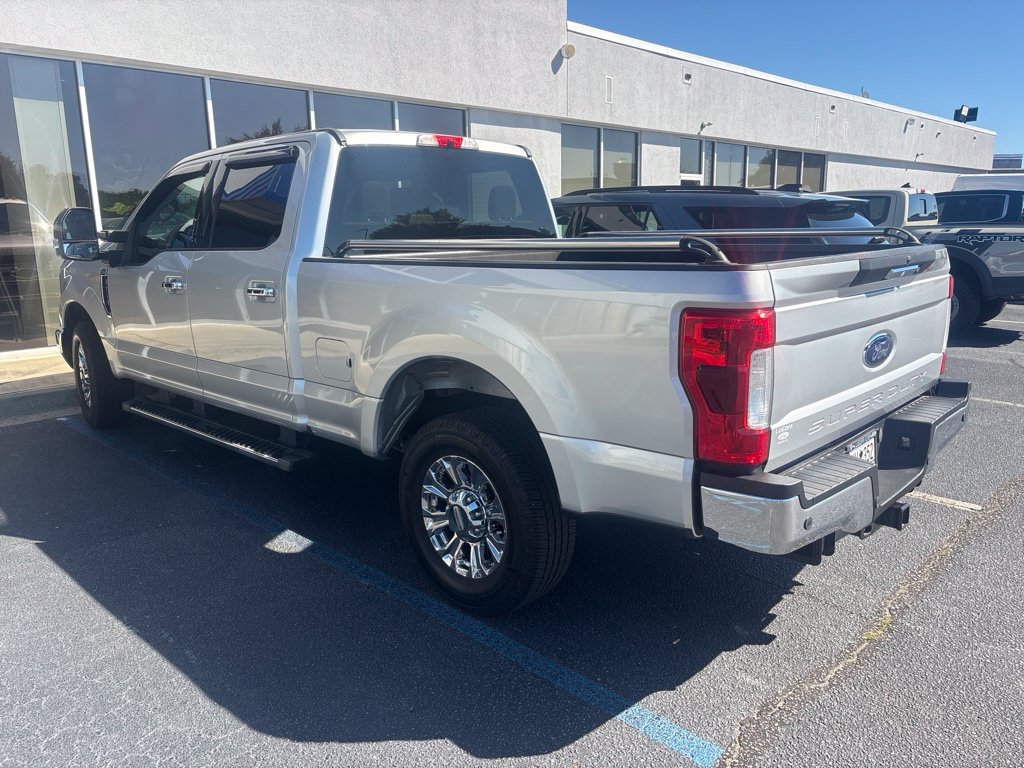 Certified 2019 Ford F250 XLT w/ XLT Premium Package RWD image 2