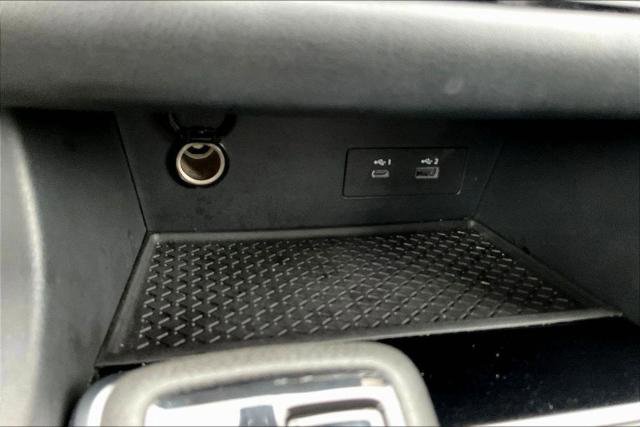 Used 2025 Nissan Pathfinder SV FWD image 16