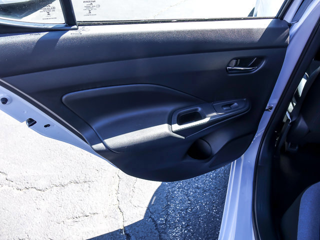 Used 2025 Nissan Versa SV image 20