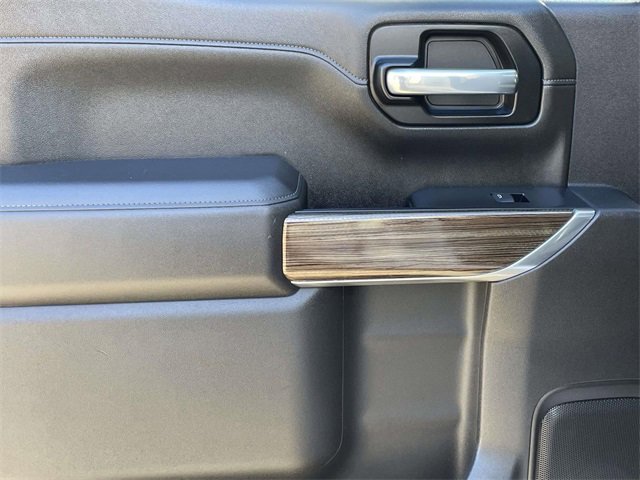 Used 2021 Chevrolet Silverado 1500 RST image 9