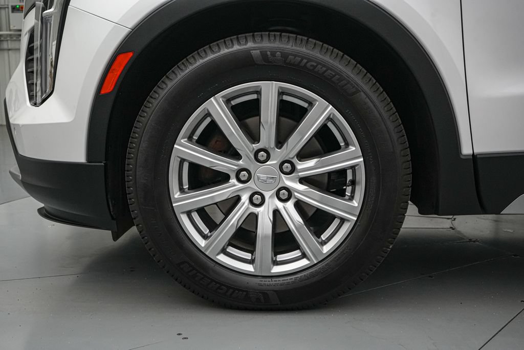 Used 2023 Cadillac XT4 Premium Luxury FWD image 10