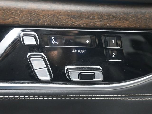 Used 2023 Jeep Grand Wagoneer Series II w/ Premium Group II AWD/4WD image 8