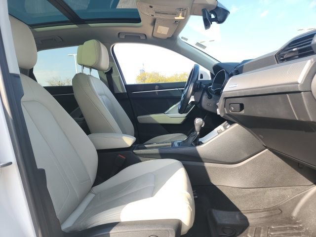 Used 2022 Audi Q3 2.0T Premium w/ Convenience Package AWD/4WD image 18