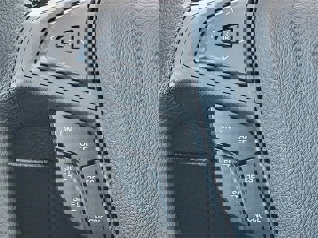 Certified 2024 Ford Edge SE w/ Black Appearance Package image 33