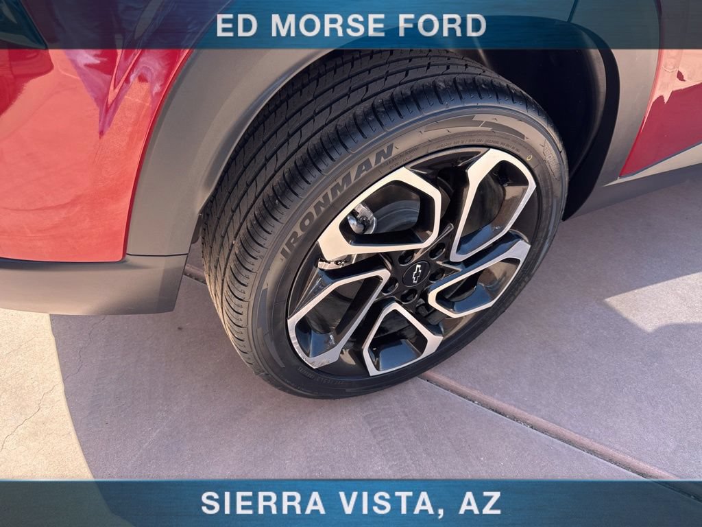 Used 2024 Chevrolet Trax RS FWD image 38