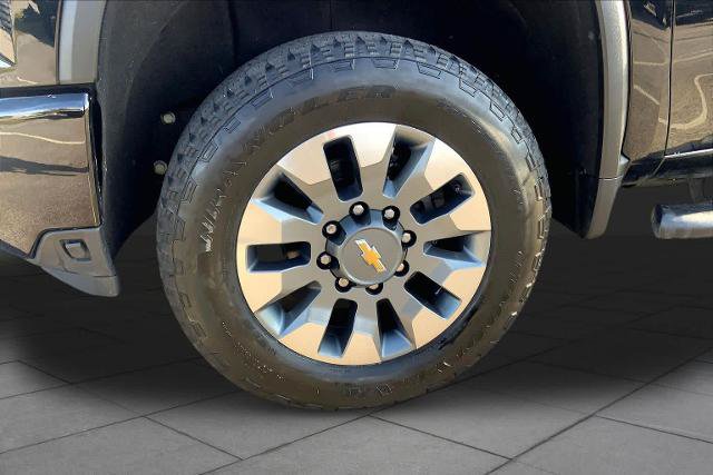 Used 2024 Chevrolet Silverado 2500 Custom w/ Custom Value Package AWD/4WD image 11