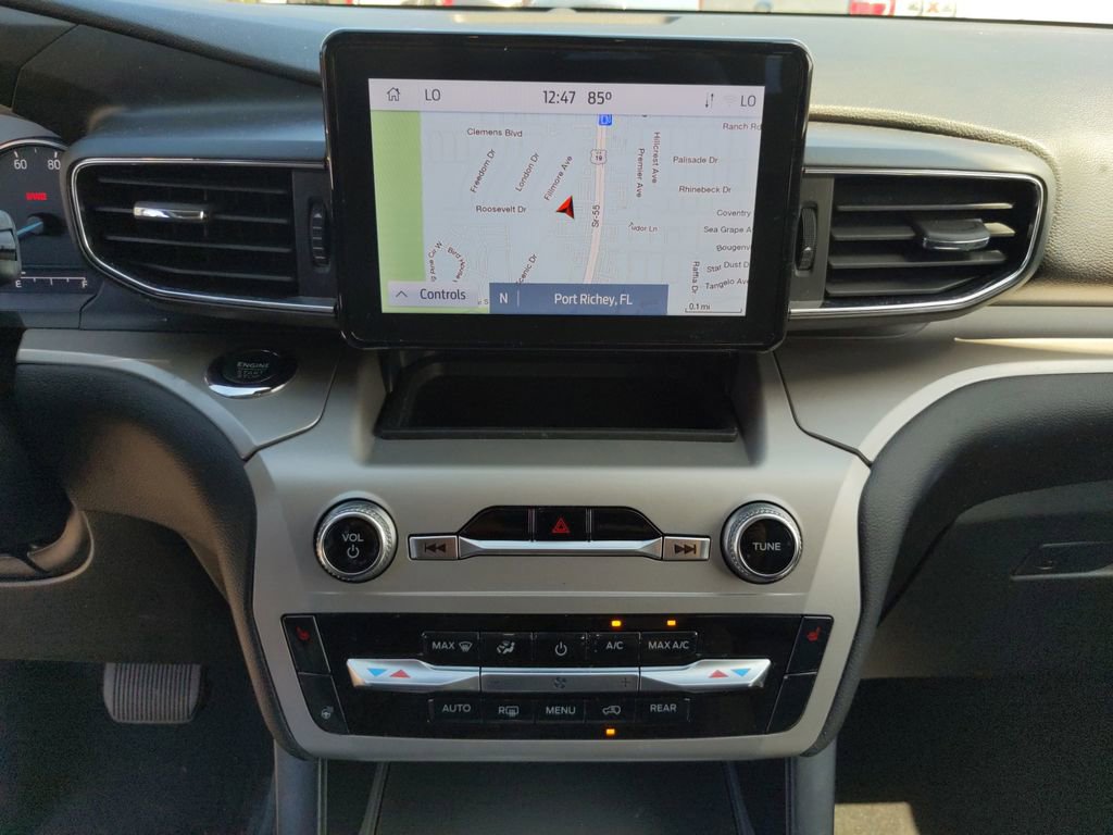 Certified 2022 Ford Explorer XLT w/ Equipment Group 202A image 22