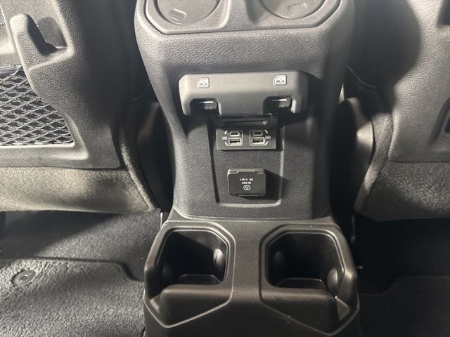 Used 2022 Jeep Gladiator Rubicon w/ Cold Weather Group AWD/4WD image 12