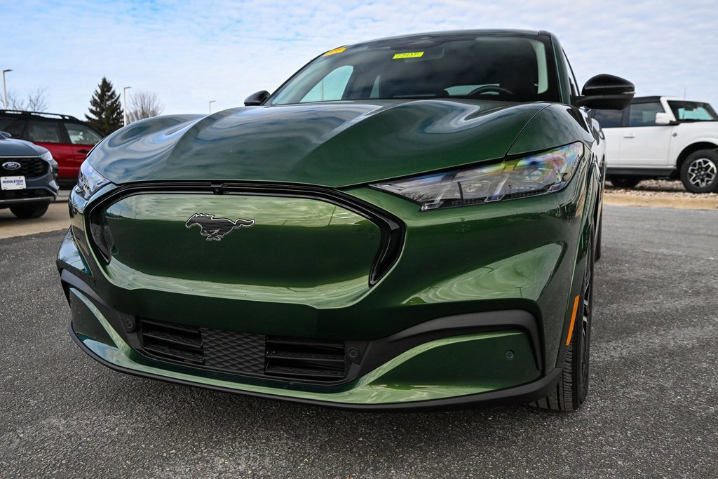 Certified 2025 Ford Mustang Mach-E Premium image 2
