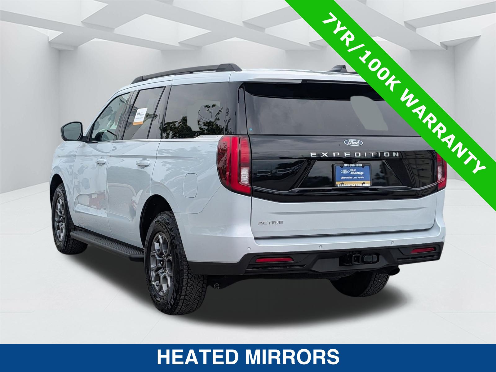 Certified 2025 Ford Expedition Active AWD/4WD image 7