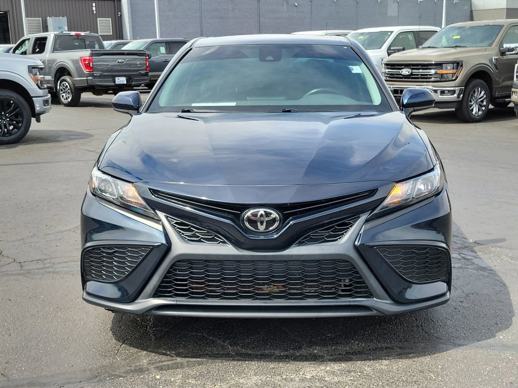Used 2021 Toyota Camry SE FWD image 8