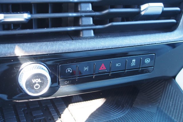 Certified 2025 Ford Explorer Platinum w/ Ultimate Package image 29