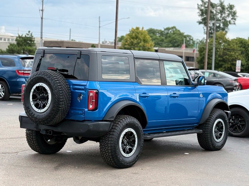 Certified 2023 Ford Bronco Outer Banks w/ Sasquatch Package AWD/4WD image 36