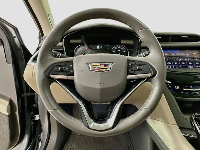 Used 2024 Cadillac XT6 Premium Luxury AWD/4WD image 16