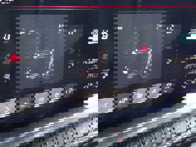 Used 2024 GMC Sierra 1500 SLT image 34