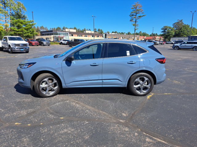 Certified 2024 Ford Escape ST-Line w/ Tech Pack #1 AWD/4WD image 5