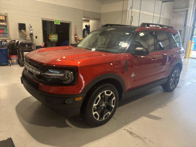 Certified 2023 Ford Bronco Sport Outer Banks w/ Tech Package AWD/4WD image 1