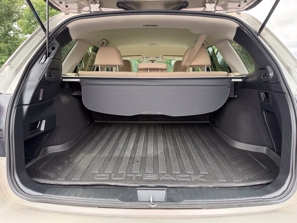 Used 2019 Subaru Outback 2.5i Premium AWD/4WD image 35
