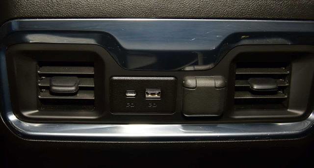 Used 2022 Chevrolet Silverado 3500 High Country w/ Safety Package II image 34