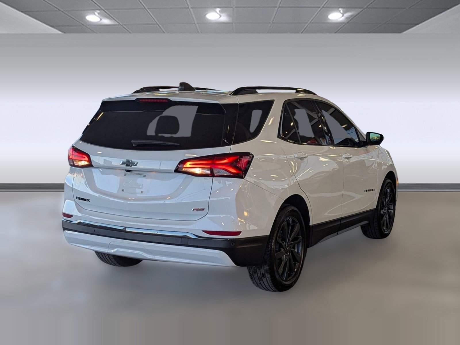 Used 2023 Chevrolet Equinox RS w/ RS Leather Package image 5