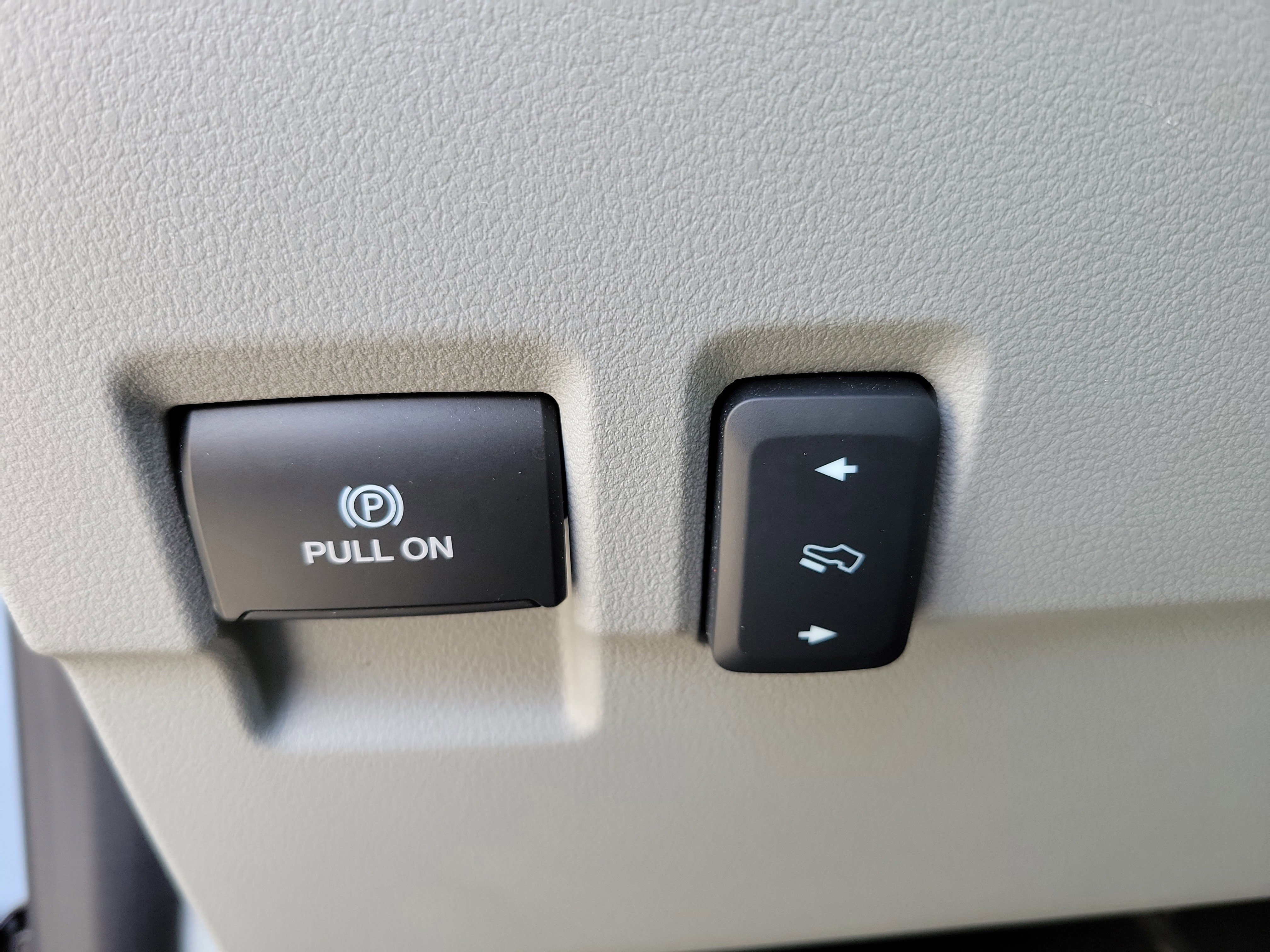 Certified 2024 Ford F250 Limited w/ FX4 Off-Road Package image 31