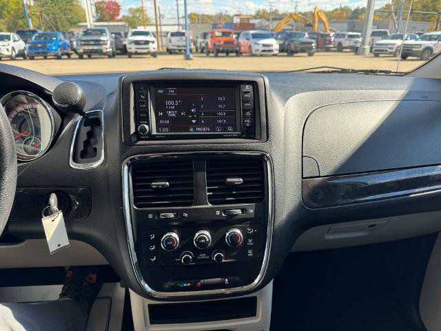 Used 2019 Dodge Grand Caravan SE image 15
