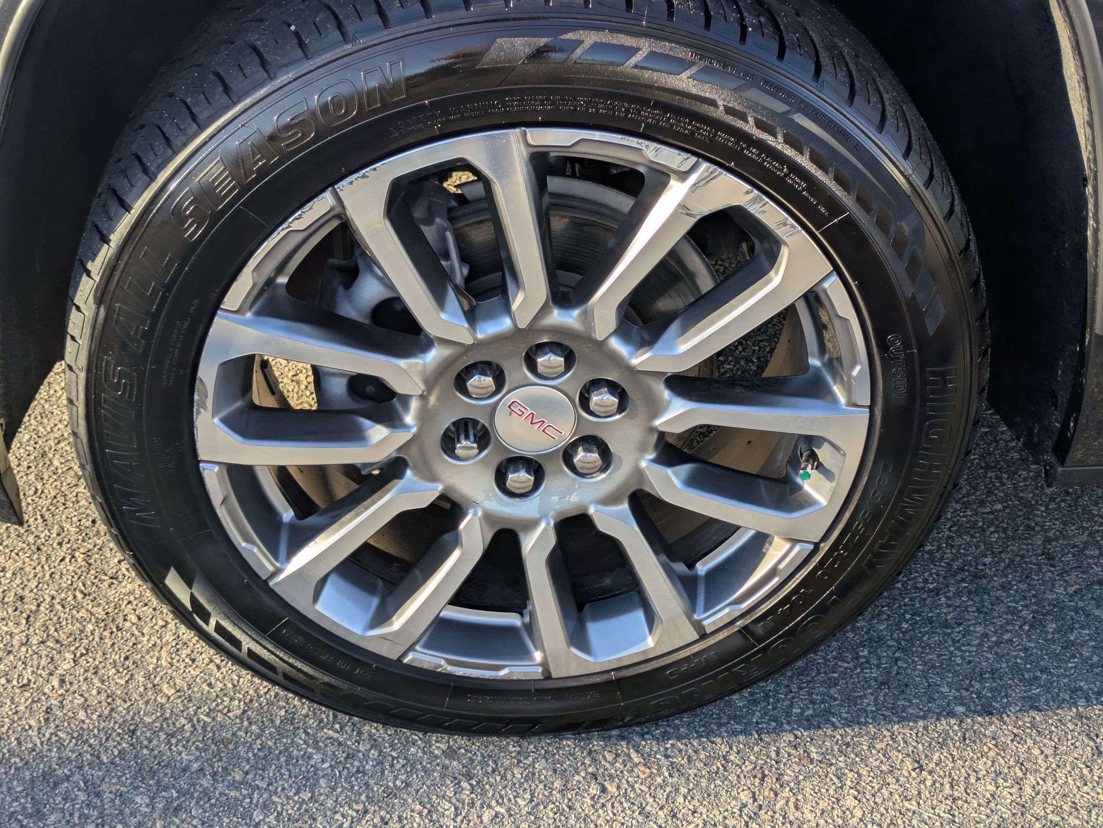 Used 2022 GMC Acadia Denali w/ Denali Ultimate Package image 11