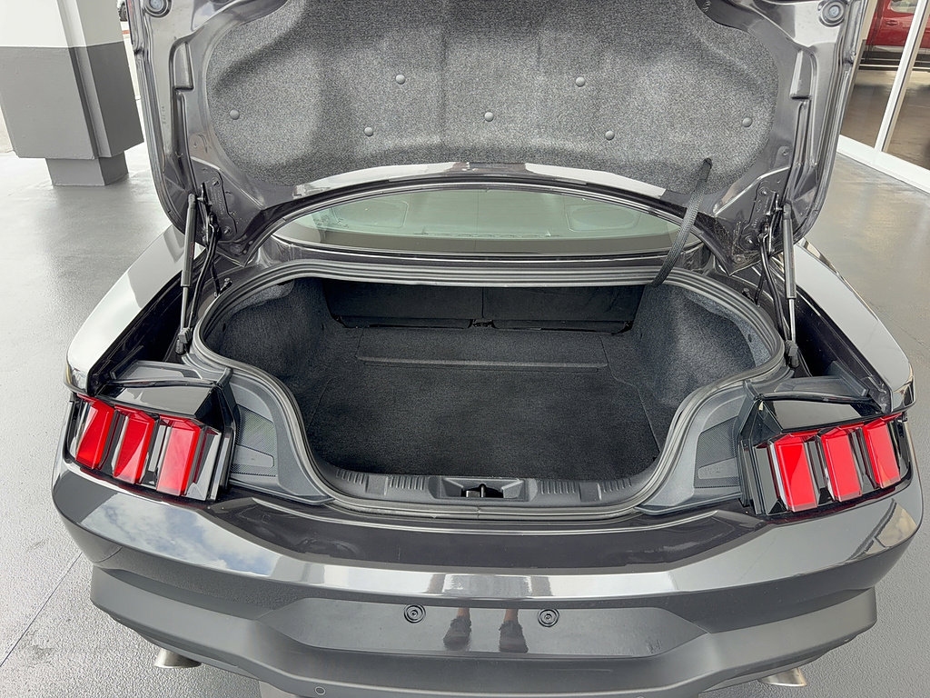 Certified 2024 Ford Mustang Coupe RWD image 7