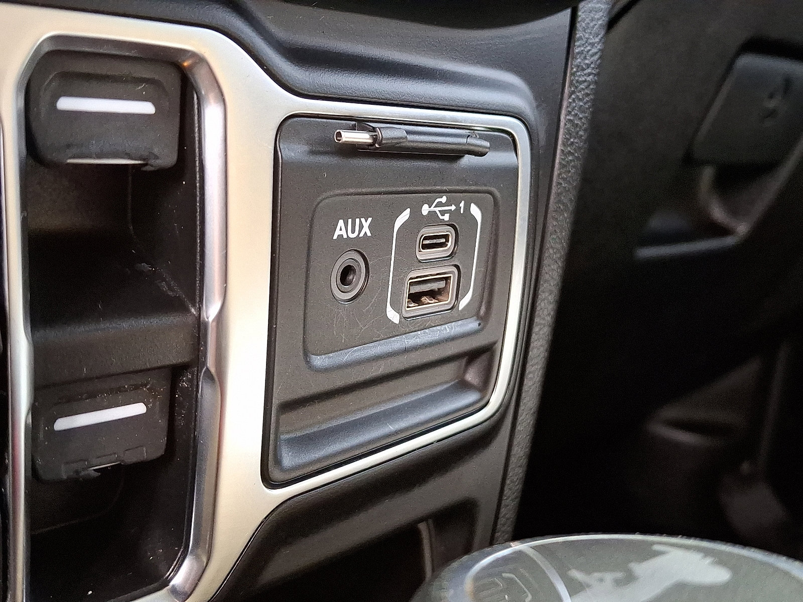 Used 2021 Jeep Wrangler Unlimited Sahara image 33