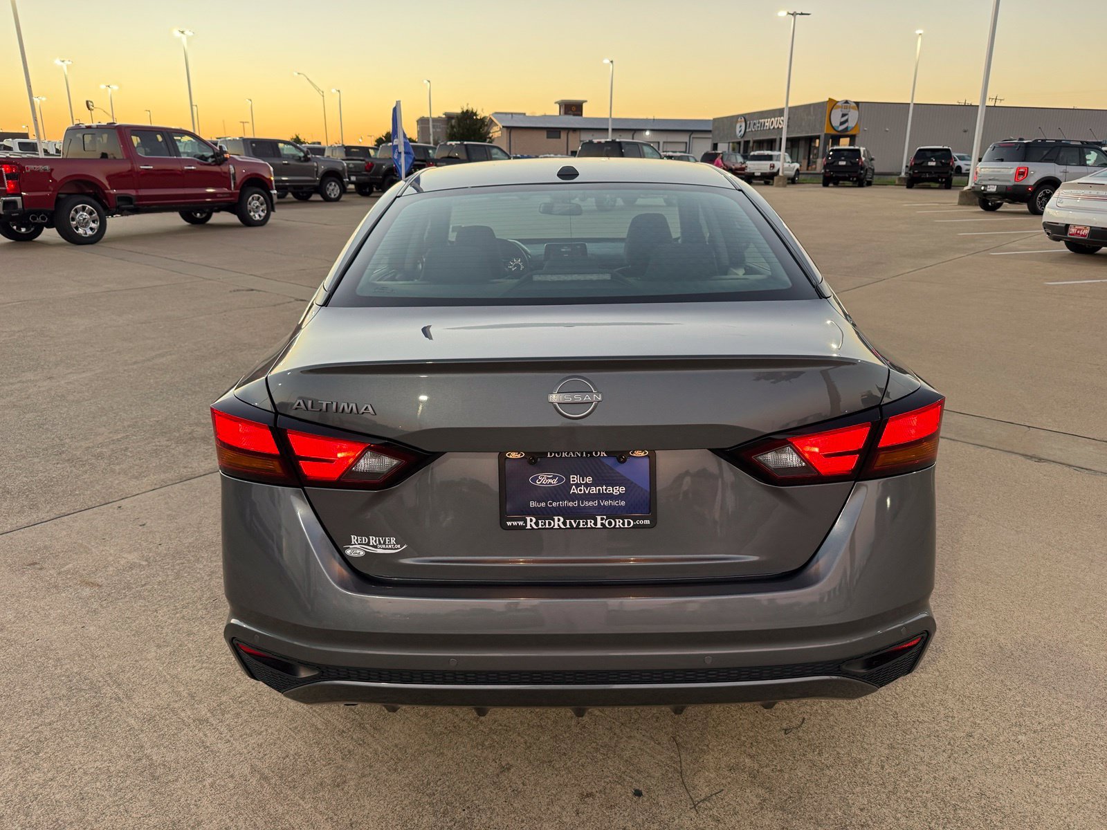 Used 2025 Nissan Altima 2.5 SV FWD image 6