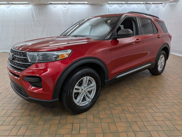 Certified 2023 Ford Explorer XLT w/ Class IV Trailer Tow Package AWD/4WD image 3