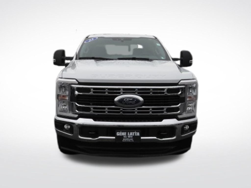 Certified 2025 Ford F250 XLT AWD/4WD image 11