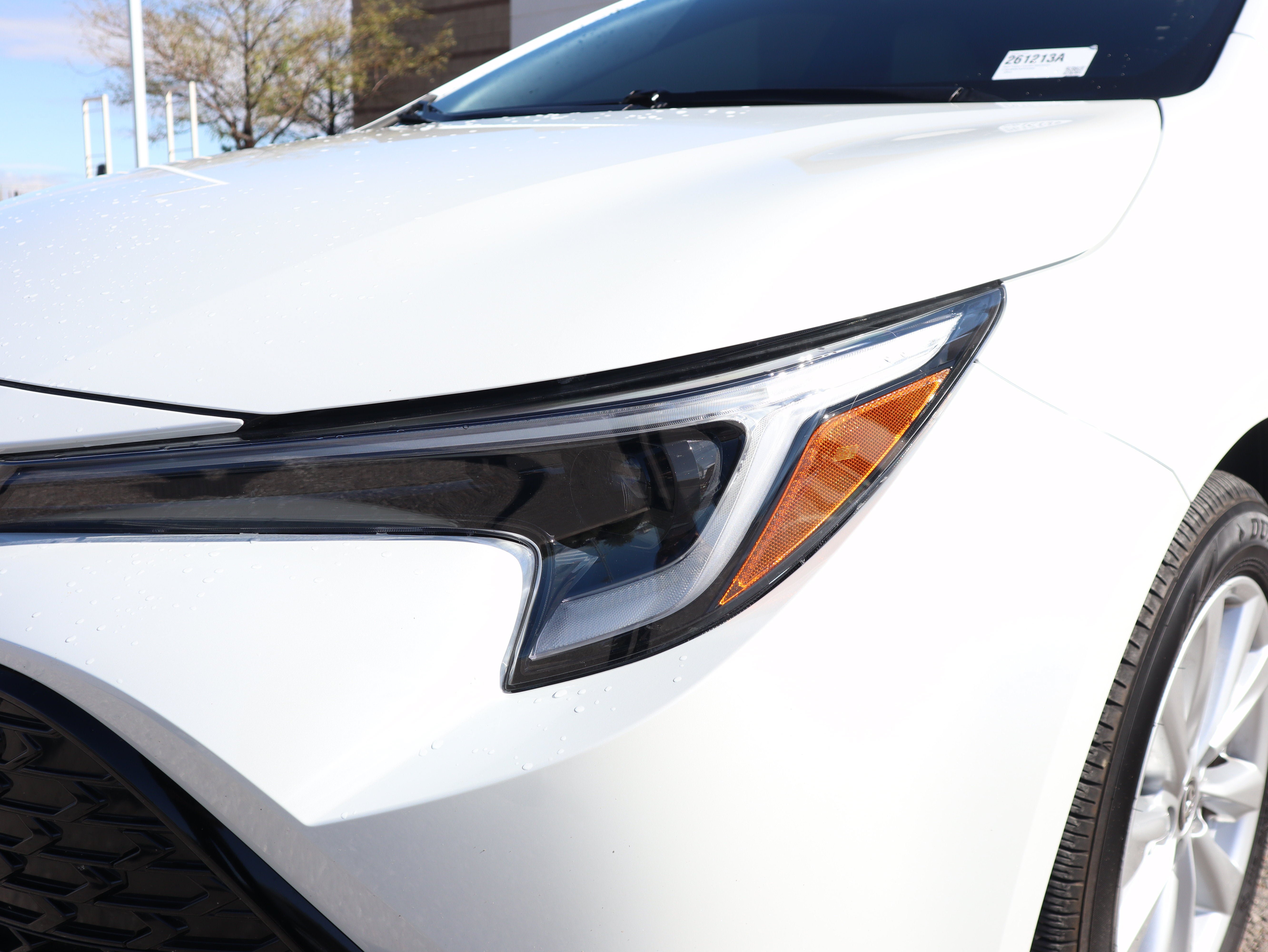 Used 2025 Toyota Corolla SE w/ SE Package FWD image 14