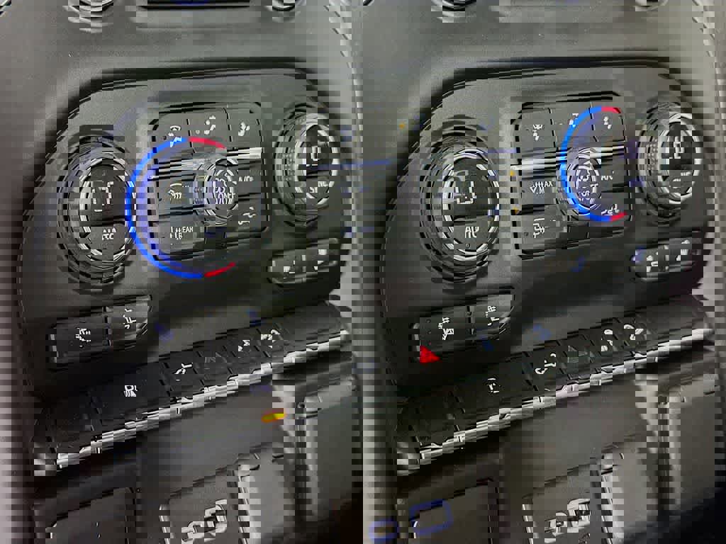 Used 2022 Chevrolet Silverado 1500 LT Trail Boss w/ Safety Package image 21