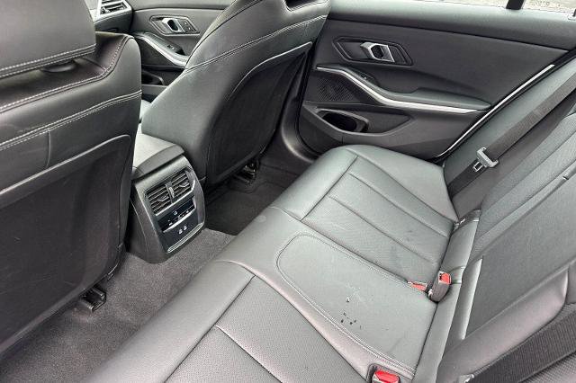 Used 2025 BMW 330i Sedan image 12