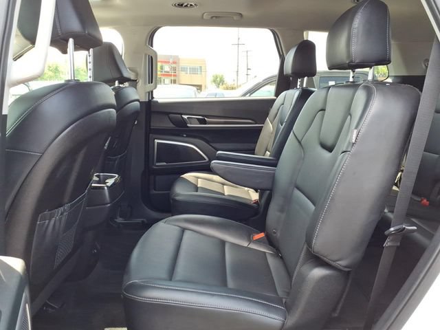 Used 2025 Kia Telluride S AWD/4WD image 11